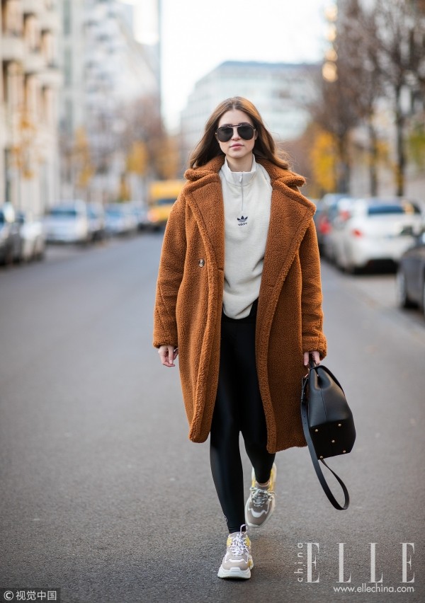 平价摇粒绒代替羊羔绒,今日新闻,同样又暖又时髦!