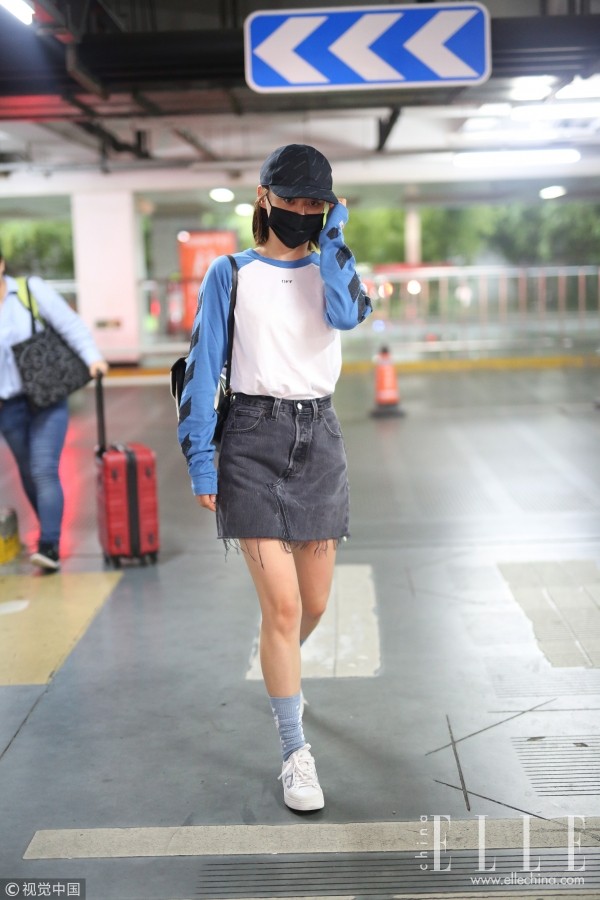 杨幂周冬雨都在穿的长筒袜,护腿又减龄!